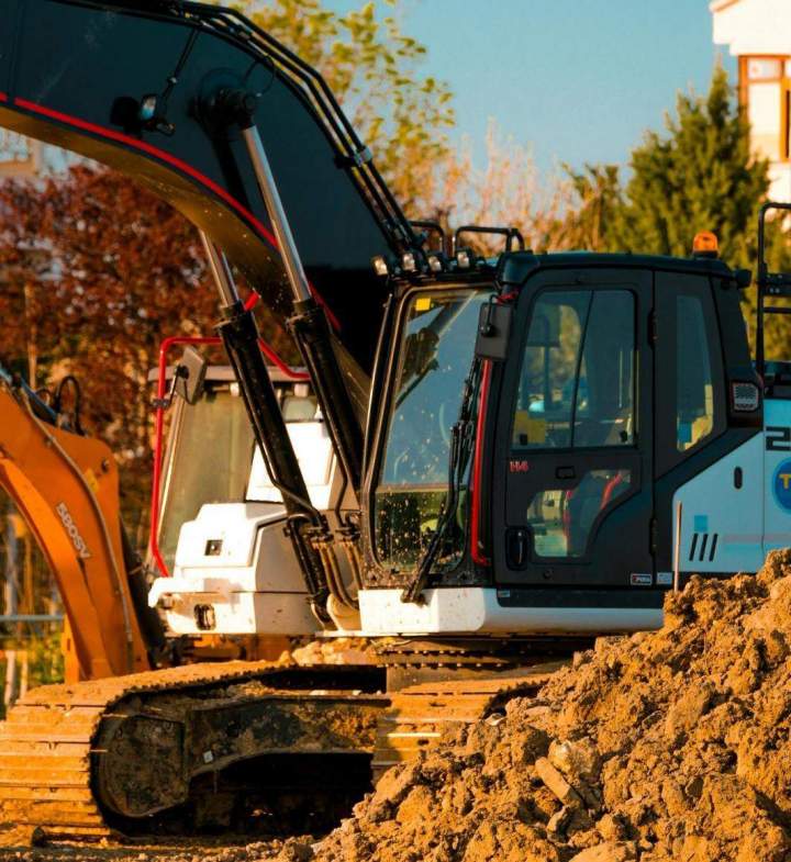 Engin de terrassement Neuville-en-Ferrain